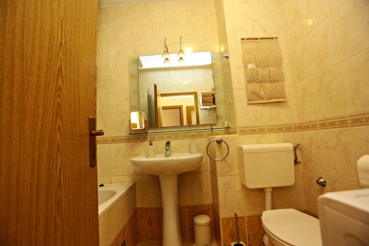 Apartman Lucita Split Exteriör bild