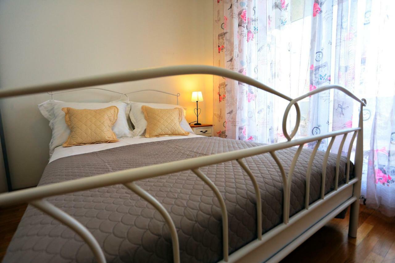 Apartman Lucita Split Exteriör bild